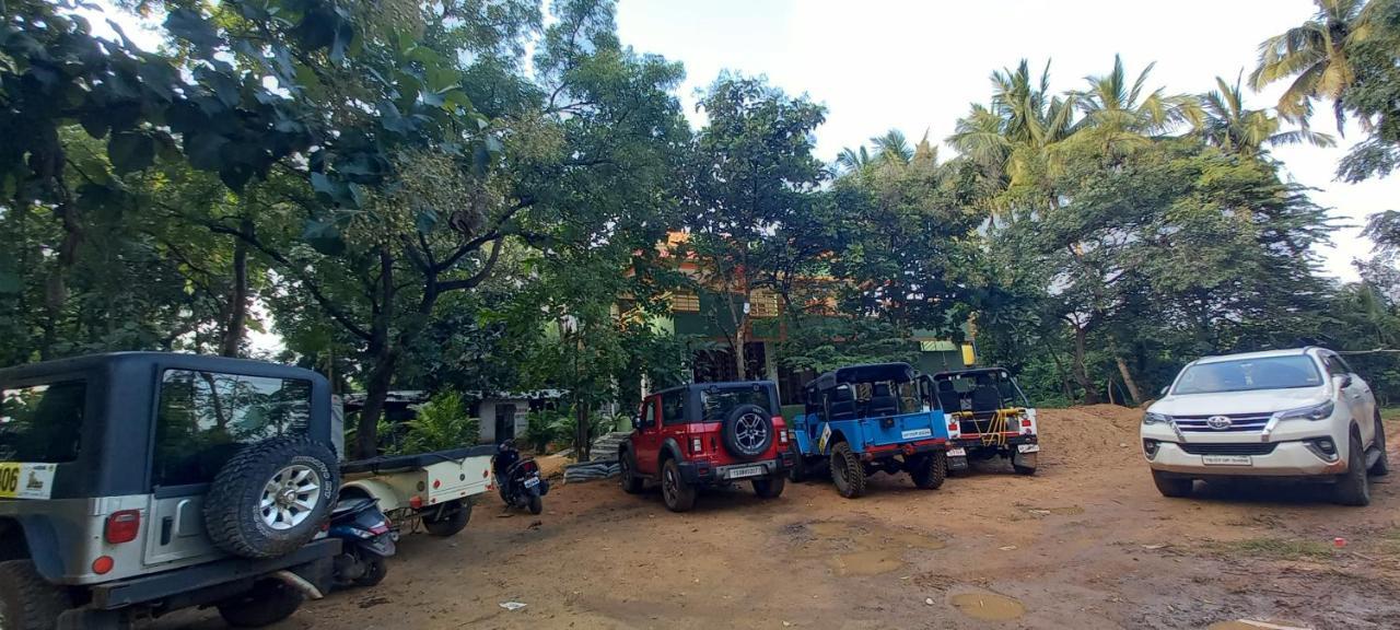 Saptami Hampi Homestay Exteriör bild
