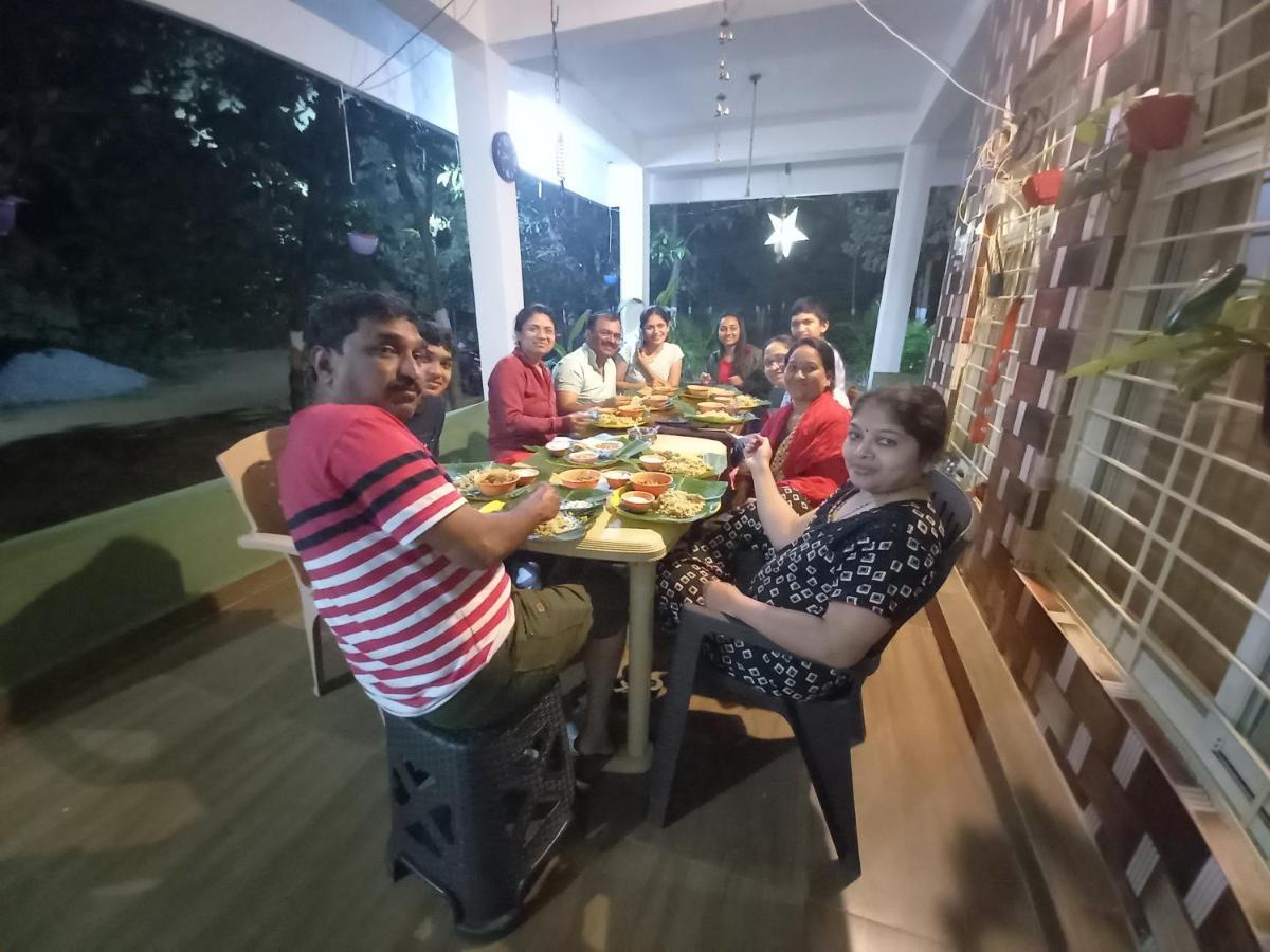 Saptami Hampi Homestay Exteriör bild