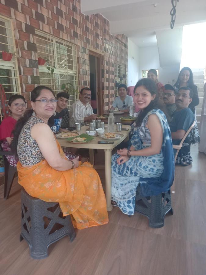 Saptami Hampi Homestay Exteriör bild