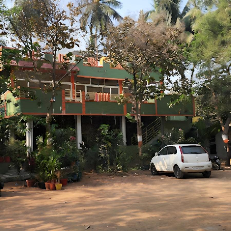 Saptami Hampi Homestay Exteriör bild